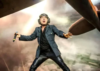 Bruce Dickinson lanzará el primer sencillo de su nuevo disco solista en diciembre*2