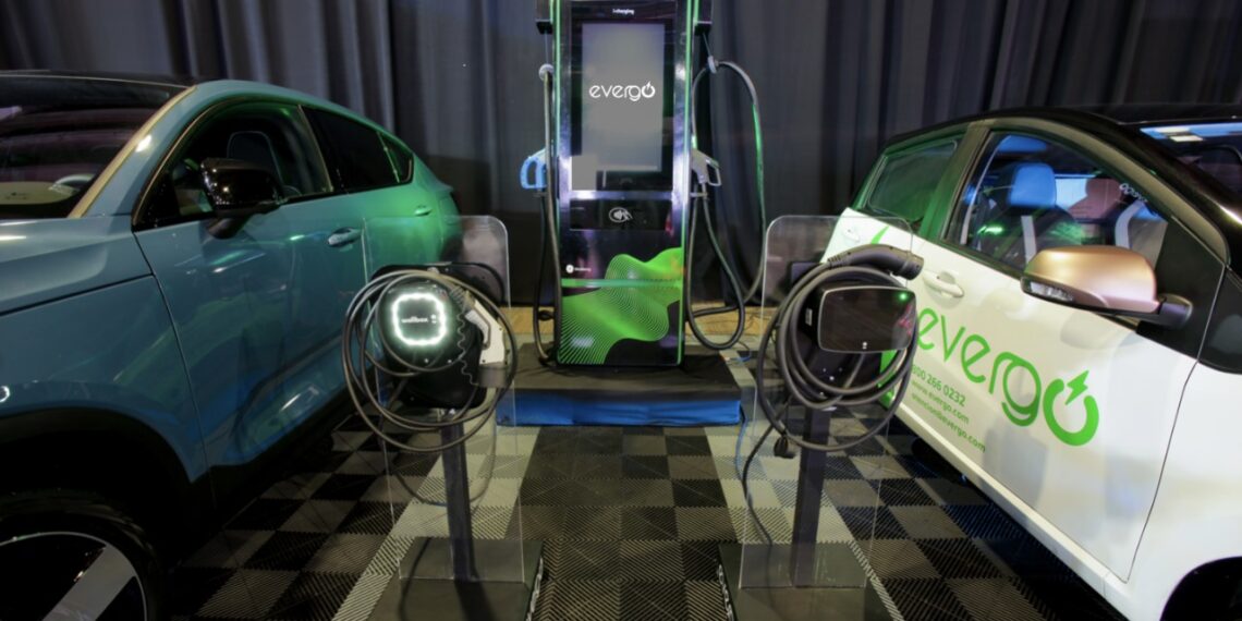 Evergo cumple su primer aniversario posicionando a México como referente de movilidad eléctrica en la región