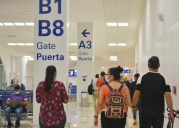 México aplica nuevas disposiciones en visas de tránsito para extranjeros
