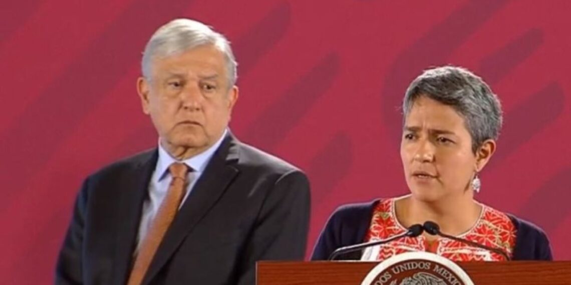 AMLO acusa a excomisionada de Búsqueda de alterar registro de desaparecidos