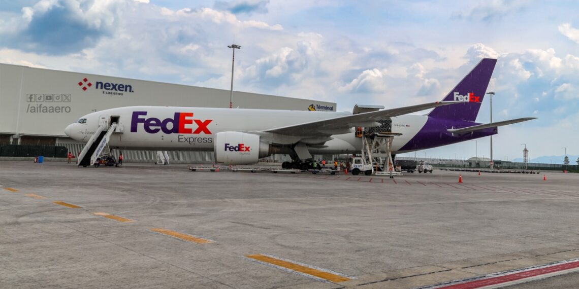 Presume AMLO que AIFA es la terminal aérea con más vuelos de carga en el país