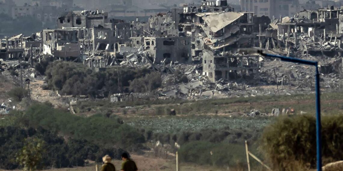 Miles de palestinos atrapados en medio de combates alrededor de un hospital