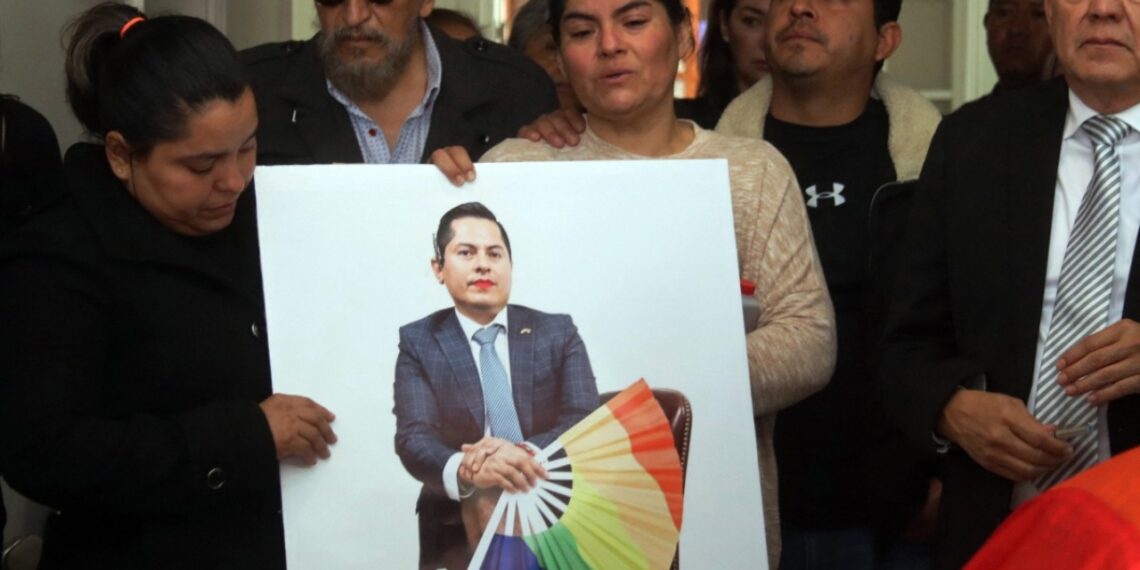 Velan en Saltillo al magistrade Ociel Baena; hermana descarta crimen pasional