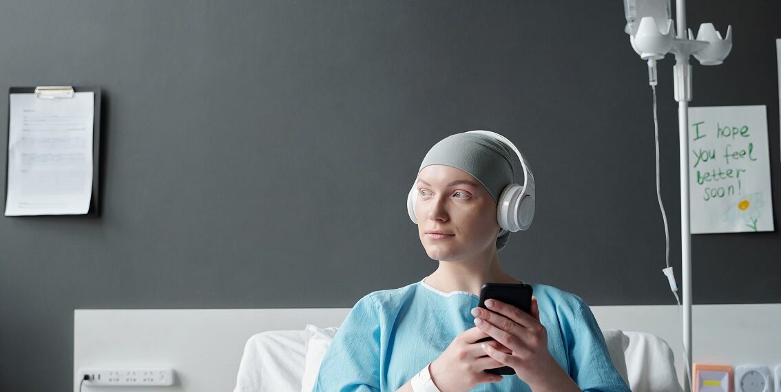 Revelan influencia positiva de la musicoterapia en pacientes con cáncer