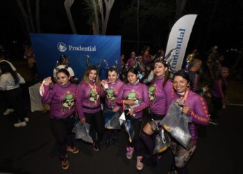 Prudential se suma a la carrera nocturna de celebración de día de muertos LOONEY TUNES