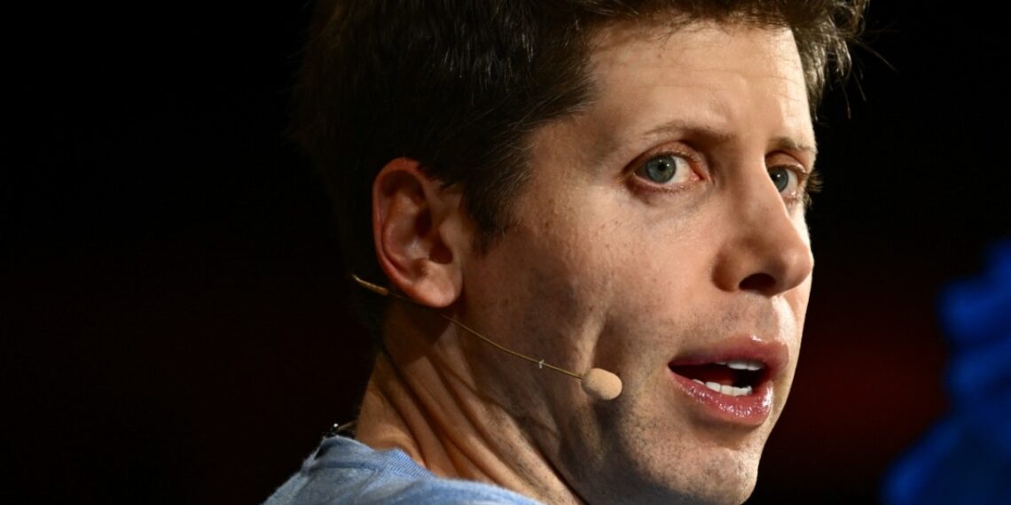Sam Altman regresa como director de OpenAI