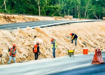 López Obrador supervisa Tren Maya e informa avances en Acapulco