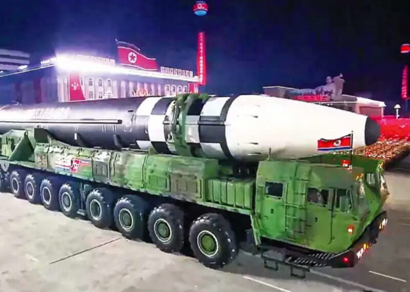 Corea del Sur acusa a Pyongyang de disparar misil balístico hacia mar de Japón