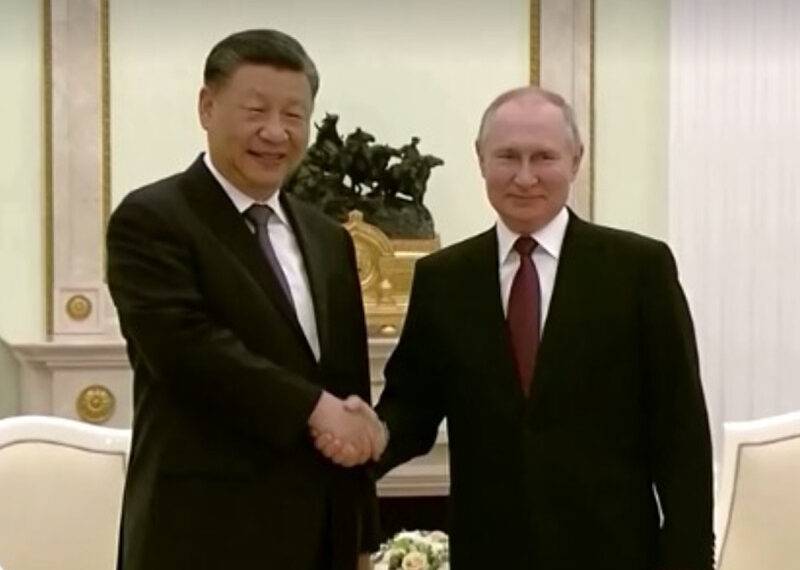 Xi Jinping afirma que lazos entre China y Rusia se reforzaron en 2023