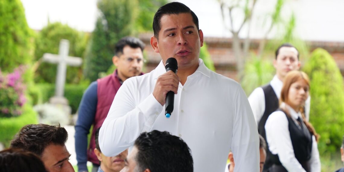 Joven empresario aspira ser diputado por Cholula