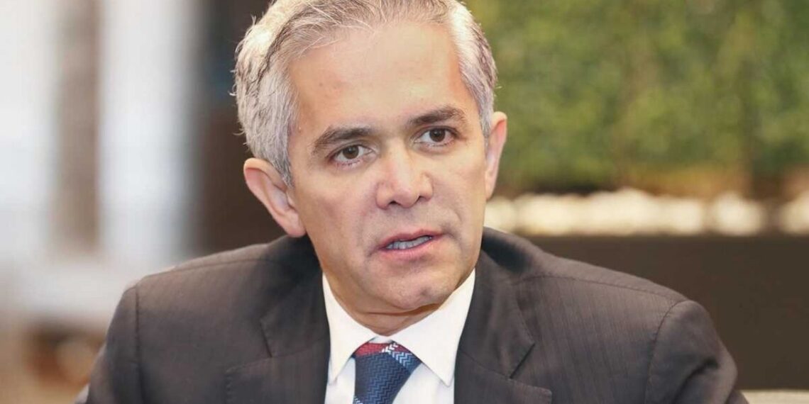 Rechazan pruebas del Comité del Frente Amplio tras queja de Mancera por ser excluido