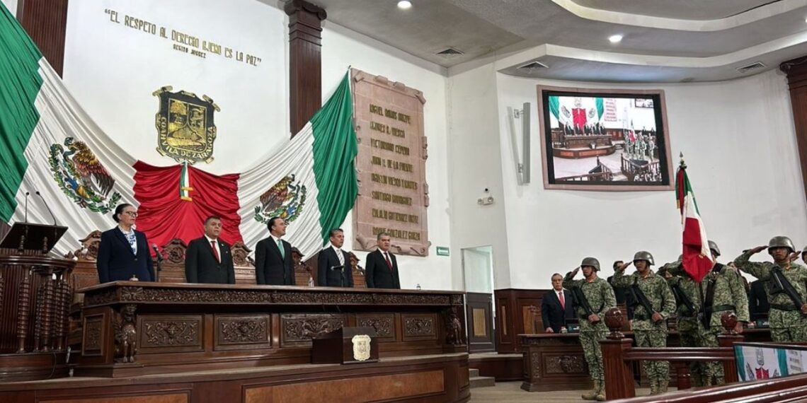 Manolo Jiménez asume gubernatura de Coahuila; anuncia plan ejecutivo de 100 días