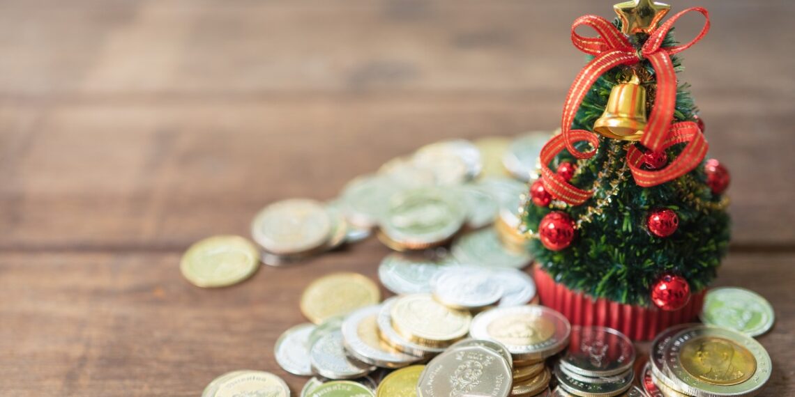 El aguinaldo por todos tan esperado: ¿cómo calcularlo en tu empresa y administrarlo de manera inteligente si eres colaborador?