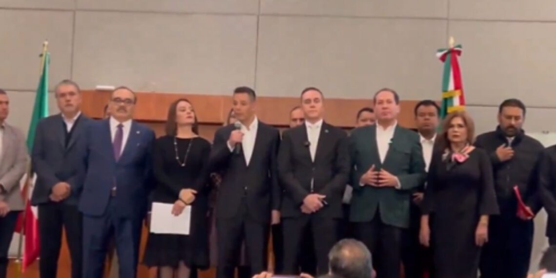 Expriistas dan respaldo a Sheinbaum; dicen no buscar “chamba ni hueso”