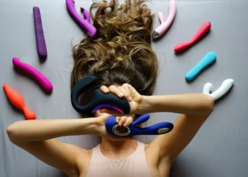 A continuación te hacemos llegar el comunicado que lanza la Gleeden