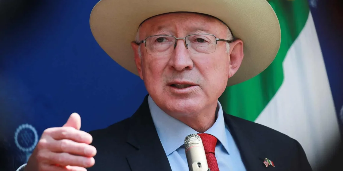 En combate al tráfico de armas, EU y México han logrado avances: Ken Salazar