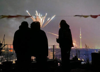 Detienen a más de 300 personas por incidentes ocurridos en Año Nuevo en Berlín