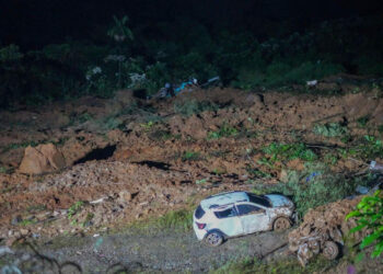 Deslizamiento de tierra en Colombia deja 23 muertos; graban momento exacto del incidente