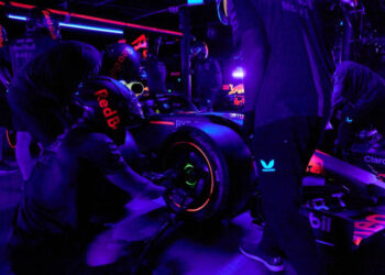 Red Bull anuncia la fecha del lanzamiento del coche de Checo Pérez para 2024