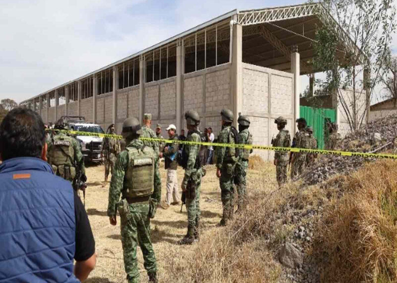 Localizan 726 migrantes en bodega abandonada en Tlaxcala