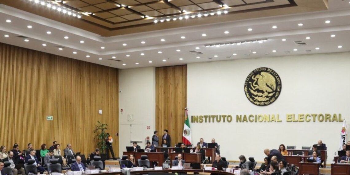 INE aprueba asistencia obligatoria a los 3 debates presidenciales