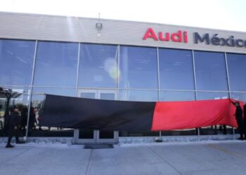Huelga en Audi México continua sin avances tras una semana de paro