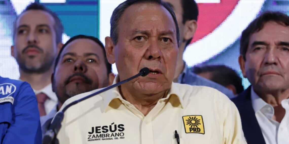Jesús Zambrano encabeza lista de plurinominales del PRD a la Cámara Alta