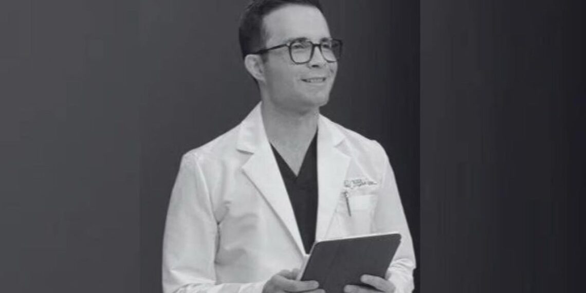 Hallan sin vida al médico estético Carlos López Carrillo en su casa de Hermosillo