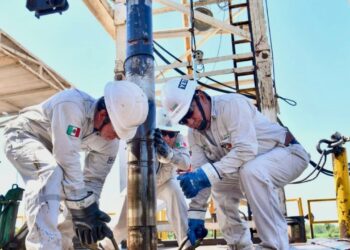 PEMEX alcanza niveles récord de producción de hidrocarburos en 2023