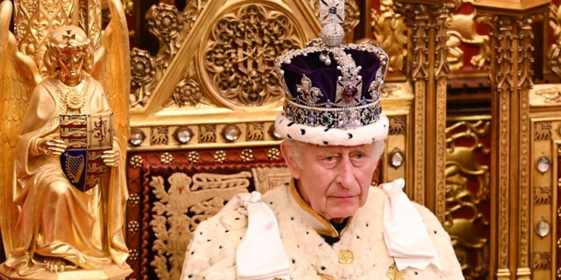 El rey Carlos III será tratado por un problema de próstata