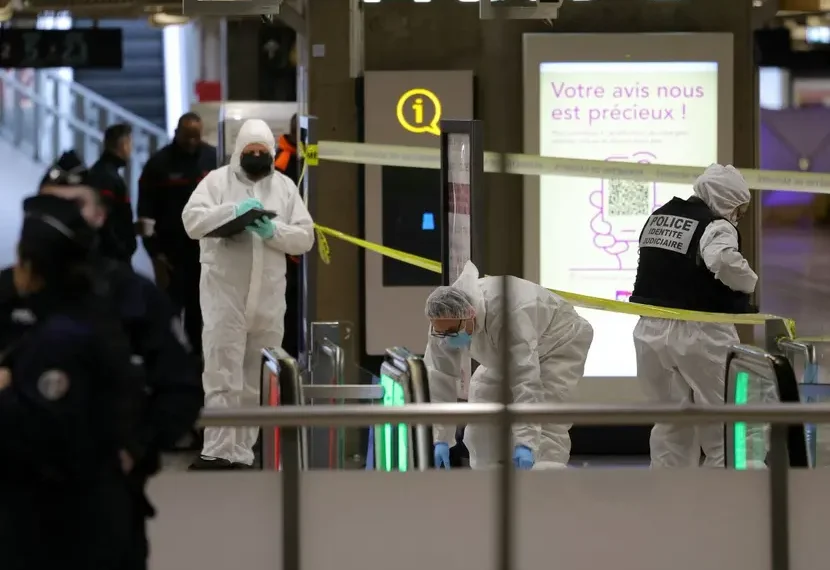Ataque con arma blanca en estación de París deja 3 heridos, descartan ‘acto terrorista’