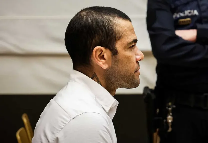 Comenzó juicio contra Dani Alves por presunto abuso sexual