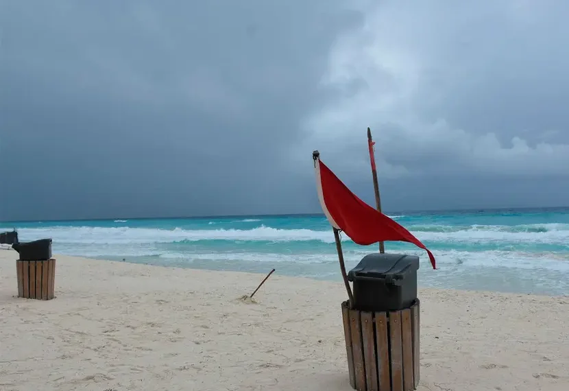 Autoridades alertan por fuertes vientos que provocará hoy ‘Norte’ en Quintana Roo