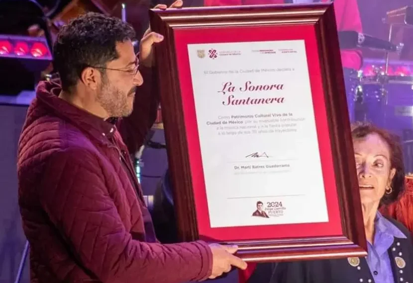 Batres reconoce a la Sonora Santanera como ‘Patrimonio vivo de la ciudad’