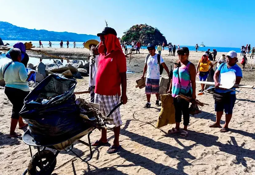 Ariadna Montiel presentó informe sobre reconstrucción de viviendas y locales en Guerrero