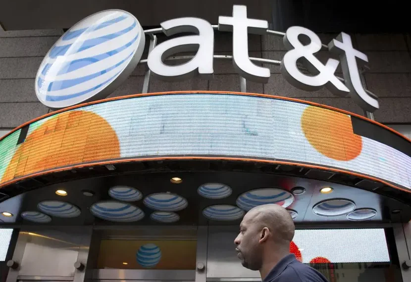 Miles de usuarios de AT&T están sin servicio de telefonía en EU; otras compañías sufren cortes