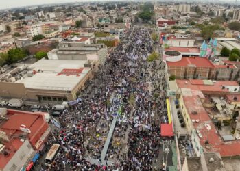 Más de 30 mil maderenses acuden al segundo informe de Janecarlo Lozano