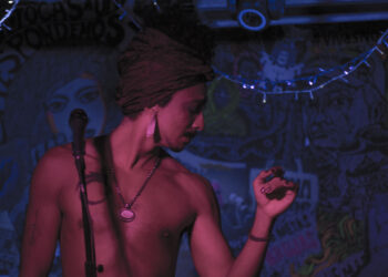 Marduk y las Flores Silvestres en concierto en el Teatro Casa de la Paz