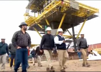 PEMEX impulsa la producción con nuevas plataformas marinas