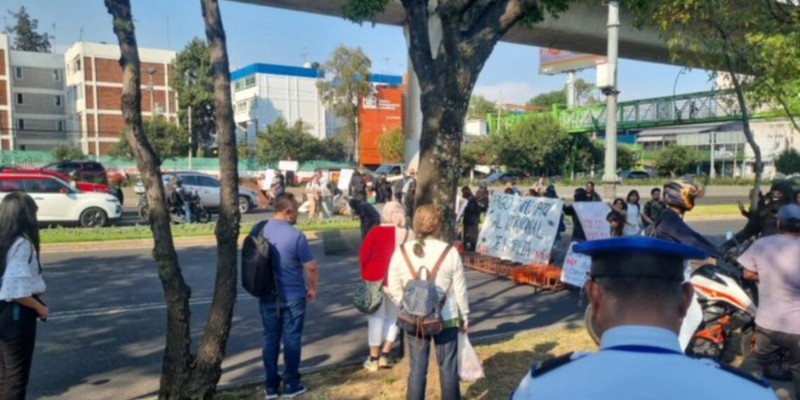 ENAH paga adeudos a trabajadores de limpieza tras protestas estudiantiles