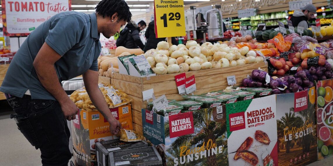 La inflación continuó cayendo en enero en EUA
