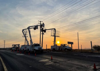 López Obrador va por reforma en electricidad tras revés de Corte