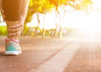 ¿Sufres de hinchazón en tus pies o tobillos?