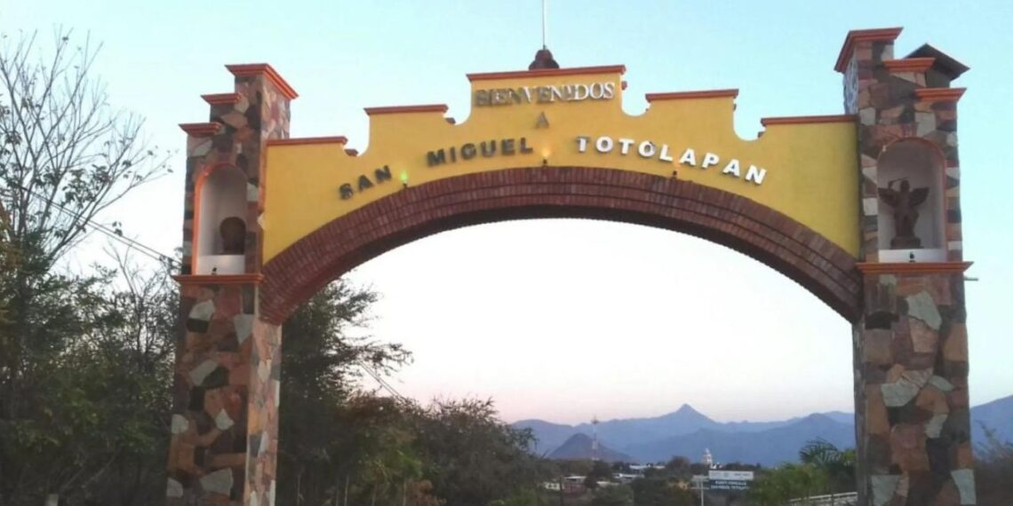 AMLO ajusta a 12 cifra de muertos por enfrentamiento en San Miguel Totolapan