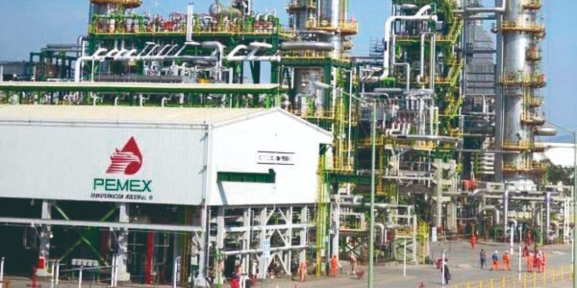 Incidente en refinería de Pemex en Tula deja 4 lesionados