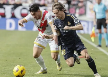Rayo Vallecano empata a 1-1 al Real Madrid y mantiene con vida a LaLiga