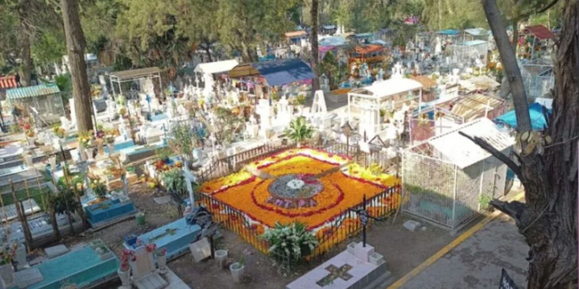 Roban restos de niña del panteón Cuautepec en la GAM