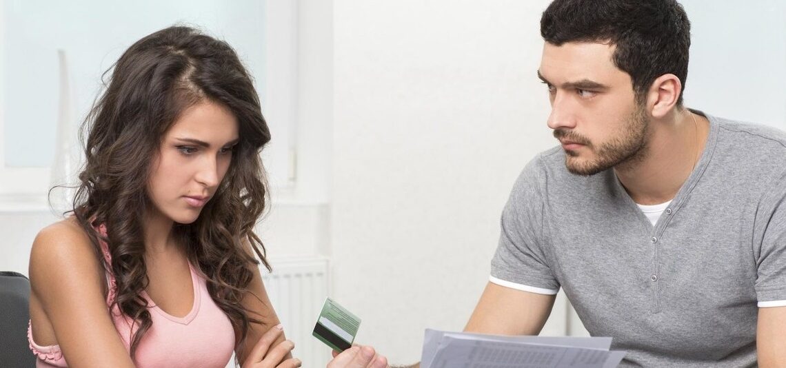 24.5% de las mexicanas sufre violencia económica