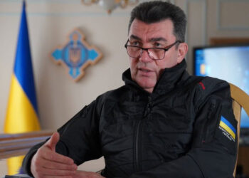 Ucrania reemplaza al secretario del consejo de seguridad, mientras la guerra se prolonga