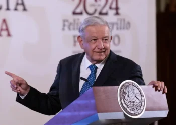 López Obrador pide en ‘mañanera’ no preguntarle sobre temas electorales
